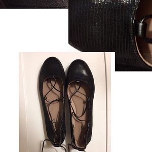 Black texture flats with ties.